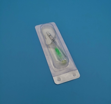 緑18G蝶タイプIvのCannulaの使い捨て可能な外科注入の輸血