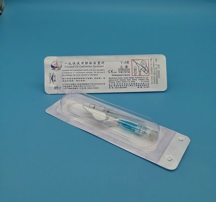 22G青い大人のための使い捨て可能なIV Cannulaの蝶タイプ定期的な注入