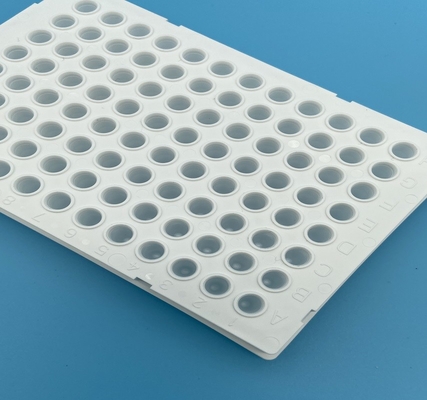 半まわりを回られた深い井戸PCRは白い0.2ml PCR 96健康なPCRの版をめっきする