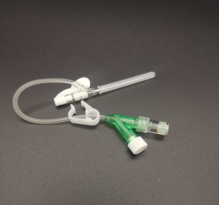 緑18G使い捨て可能なIvのCannula Yのタイプ カテーテルの外科注入の輸血