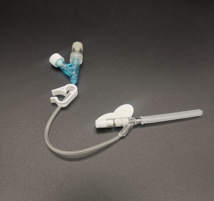 青い大人の定期的な注入のための使い捨て可能なIV Cannulaのカテーテル22G Yのタイプ