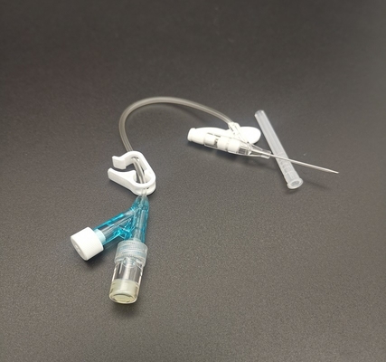 青い大人の定期的な注入のための使い捨て可能なIV Cannulaのカテーテル22G Yのタイプ