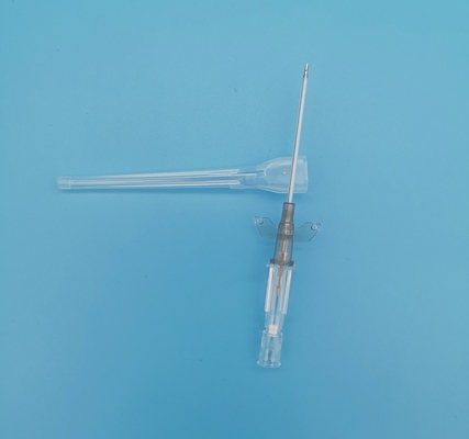 26G 紫色 安全性 IV カテーテル 小翼のカヌラ CE ISO 保存期間 5 年 精密で正確な薬剤配送のために